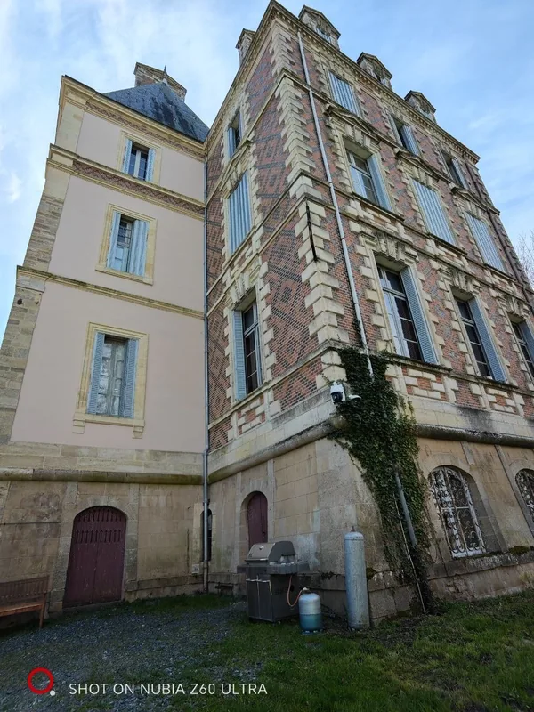 The pavilion seen full height from the lawn